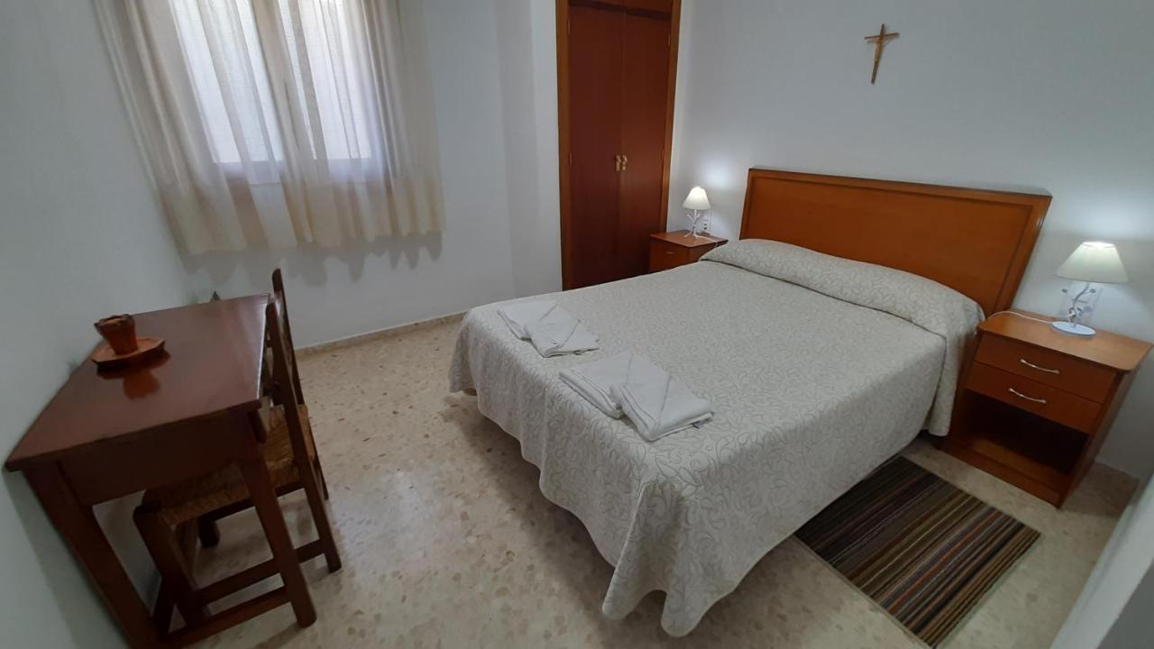 Convento Madre De Dios De Carmona Hotel Екстериор снимка