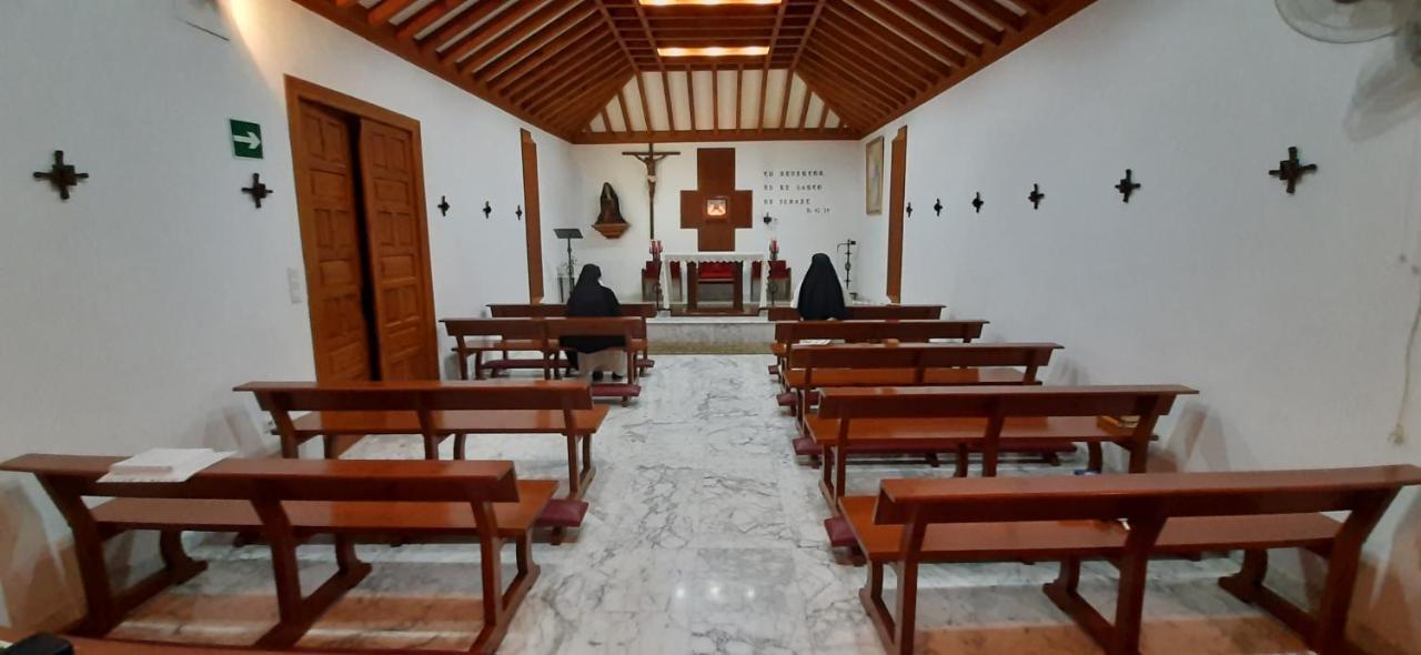 Convento Madre De Dios De Carmona Hotel Екстериор снимка