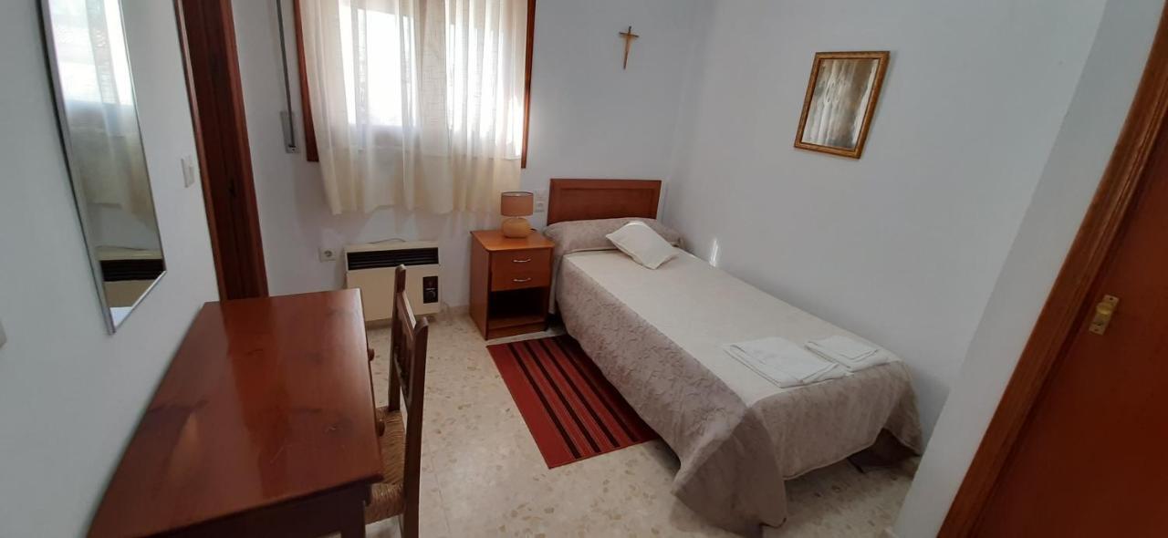 Convento Madre De Dios De Carmona Hotel Екстериор снимка